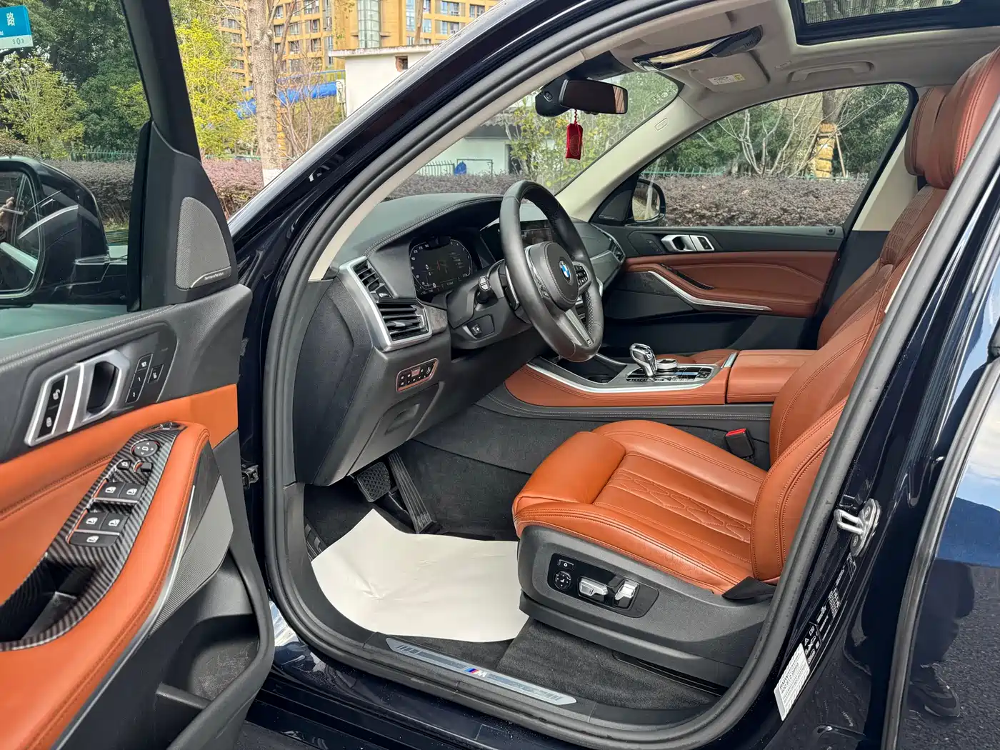 BMW X5 (Import) 2019 xDrive40i Exclusive M Sport Package фото 4