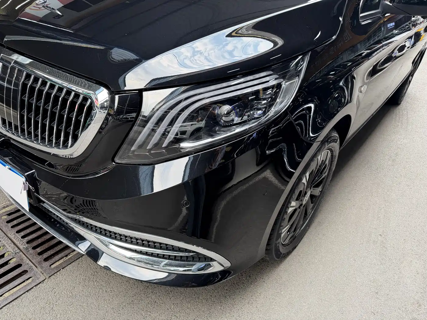 Mercedes-Benz Vito 2023 2.0T Elite 7-Seater фото 4