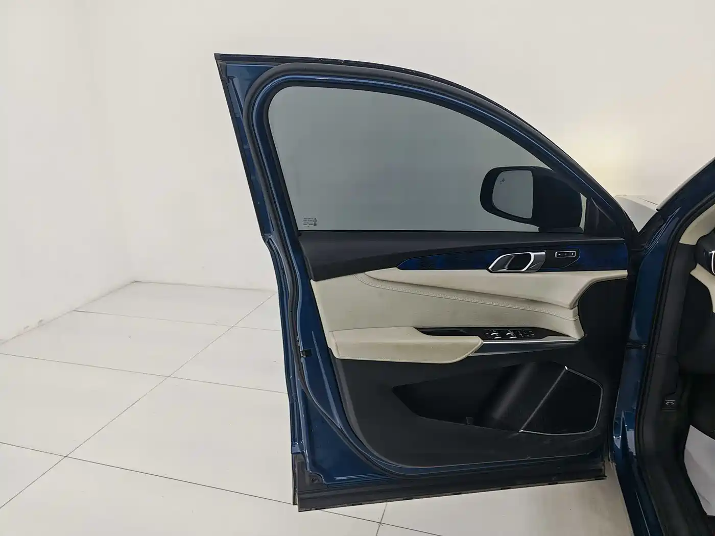 Lynk & Co 01 2019 2.0T 2WD Pro Edition China V фото 10