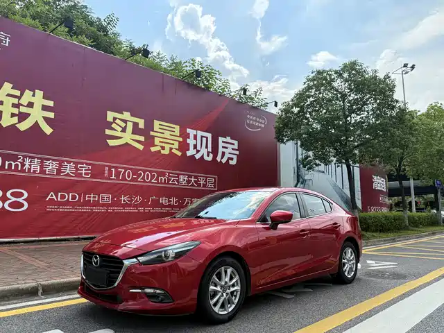 Mazda 3 Axela 2019
