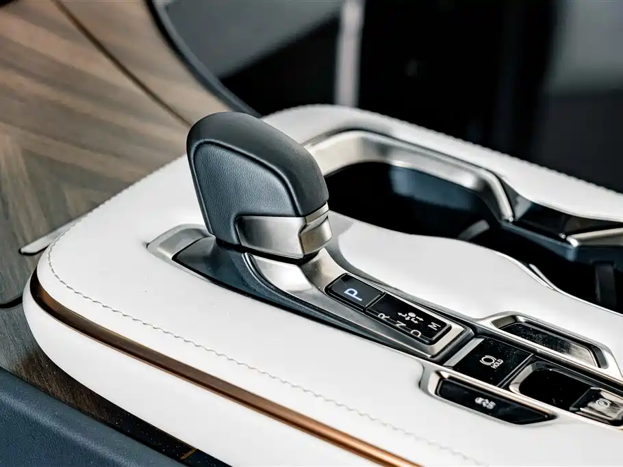 Lexus LM 2026 2025 Model 500h Six-Seater Prestige Edition