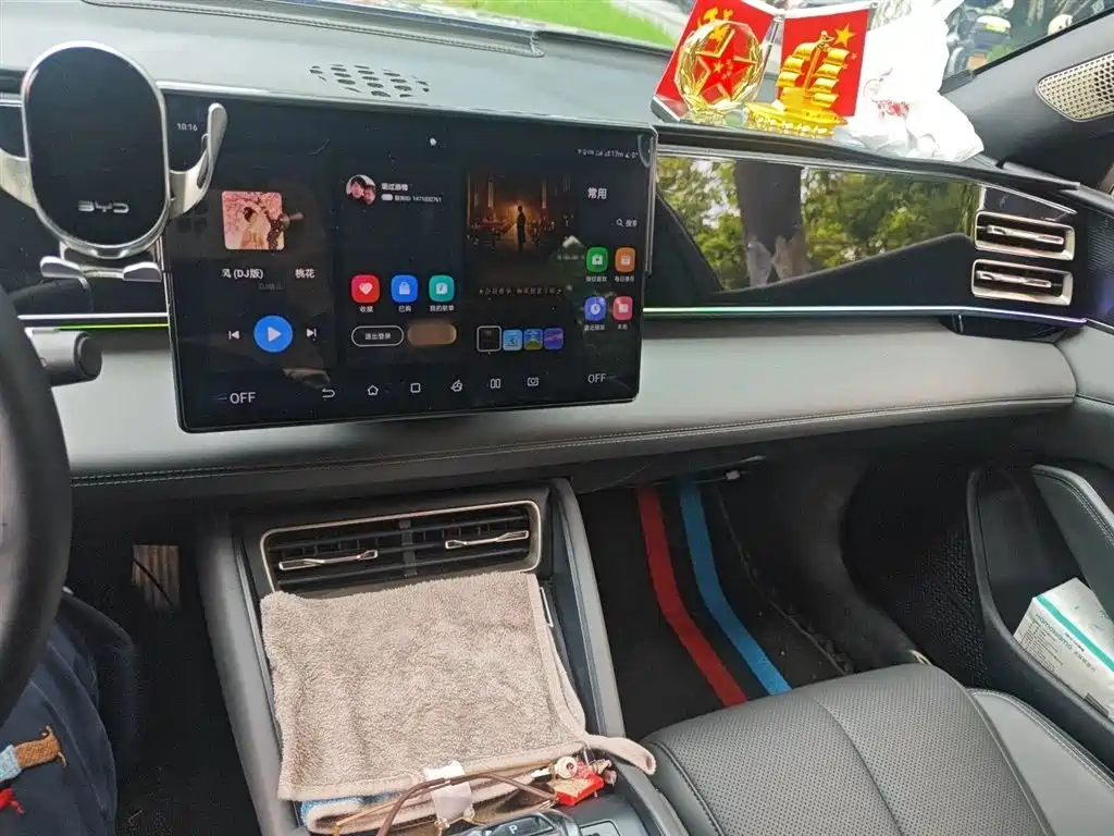 BYD Qin L 2024 DM-i 120KM Leading фото 6