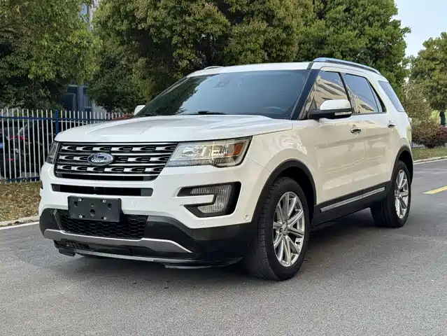 ford explorer