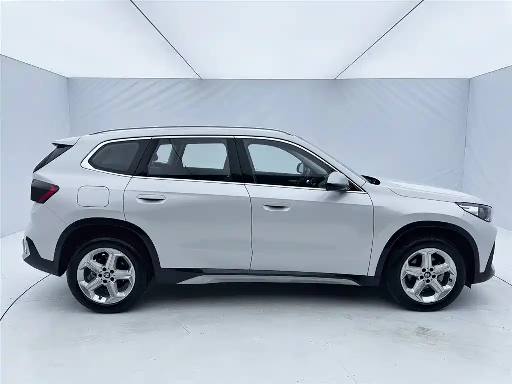 BMW X1 2023 sDrive20Li X Design Package фото 9