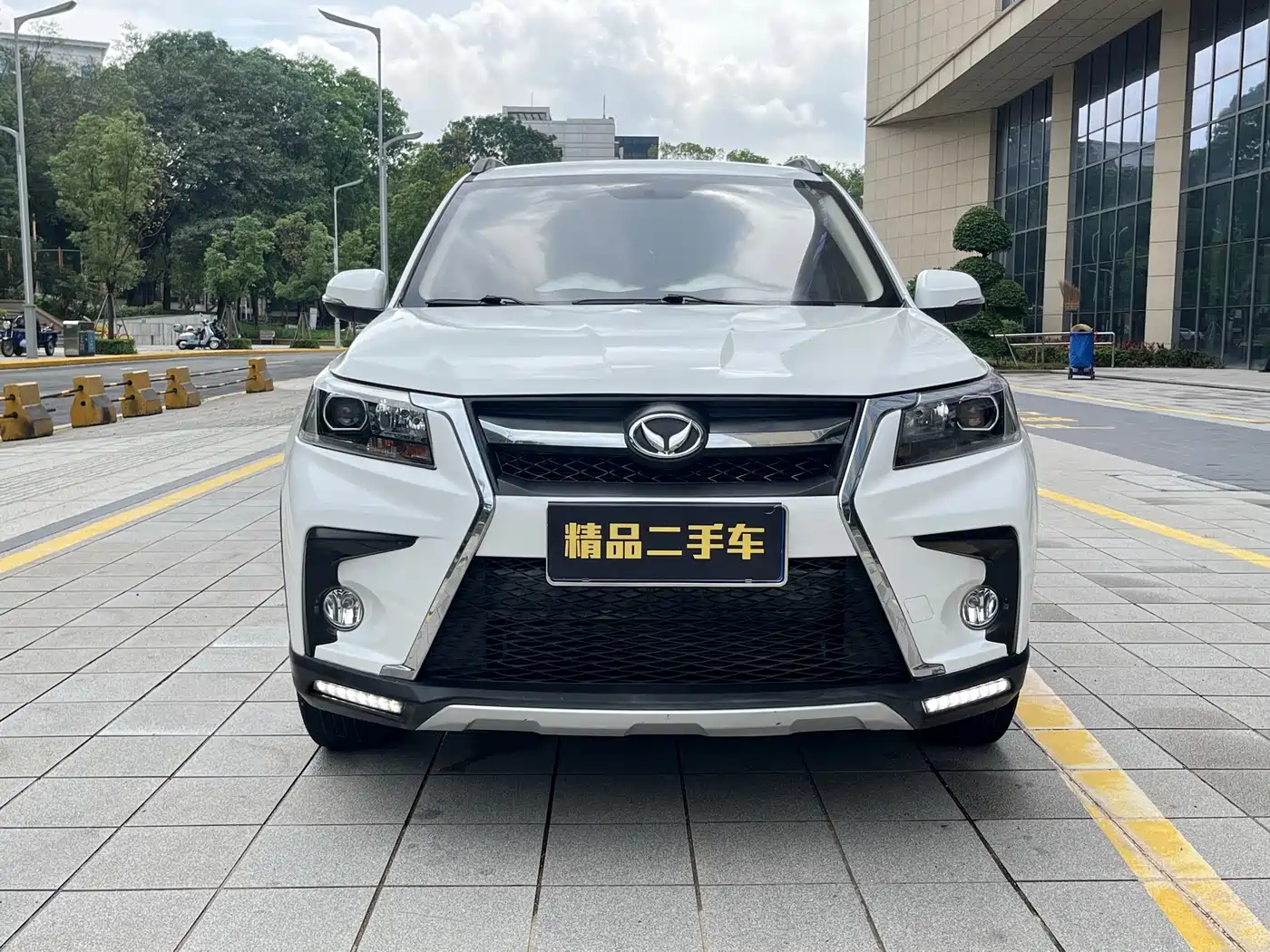 BAIC Huansu S5 2018 2017 1.3T Manual Luxury
