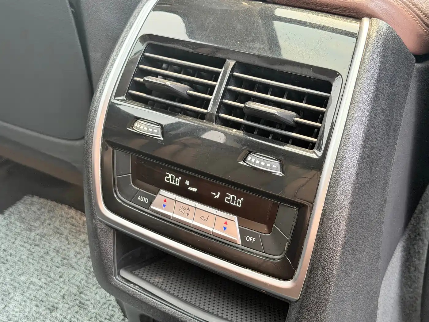 BMW X5 (Import) 2019 xDrive40i Exclusive M Sport Package фото 16