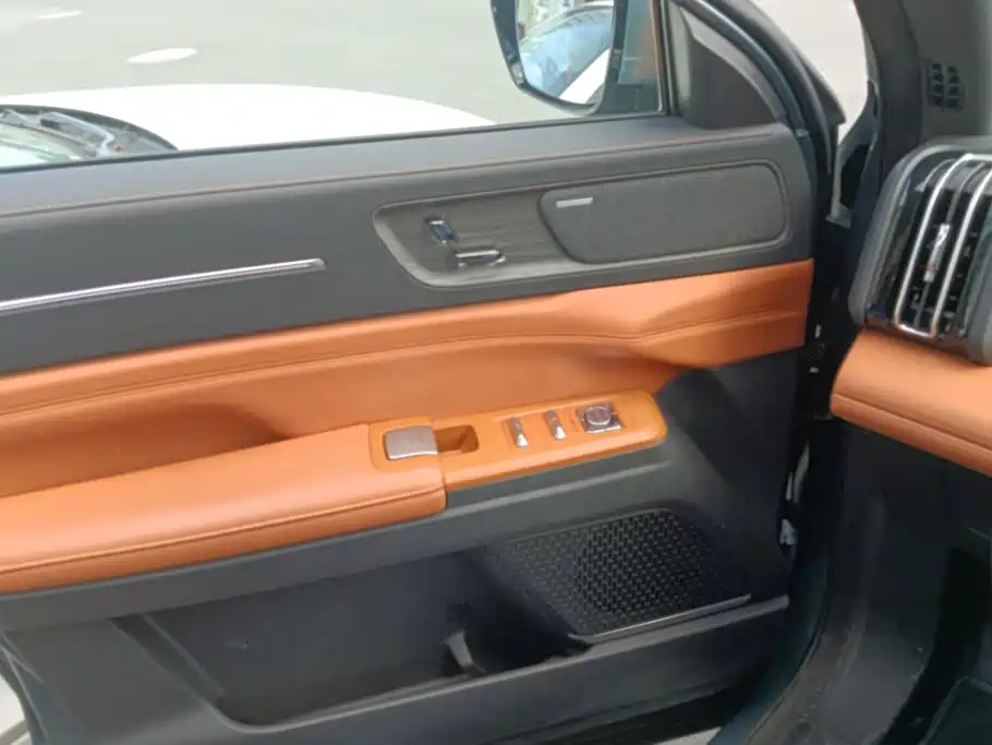 Jetour X70L 2025 2025 2.0T Automatic Flagship 7-Seater