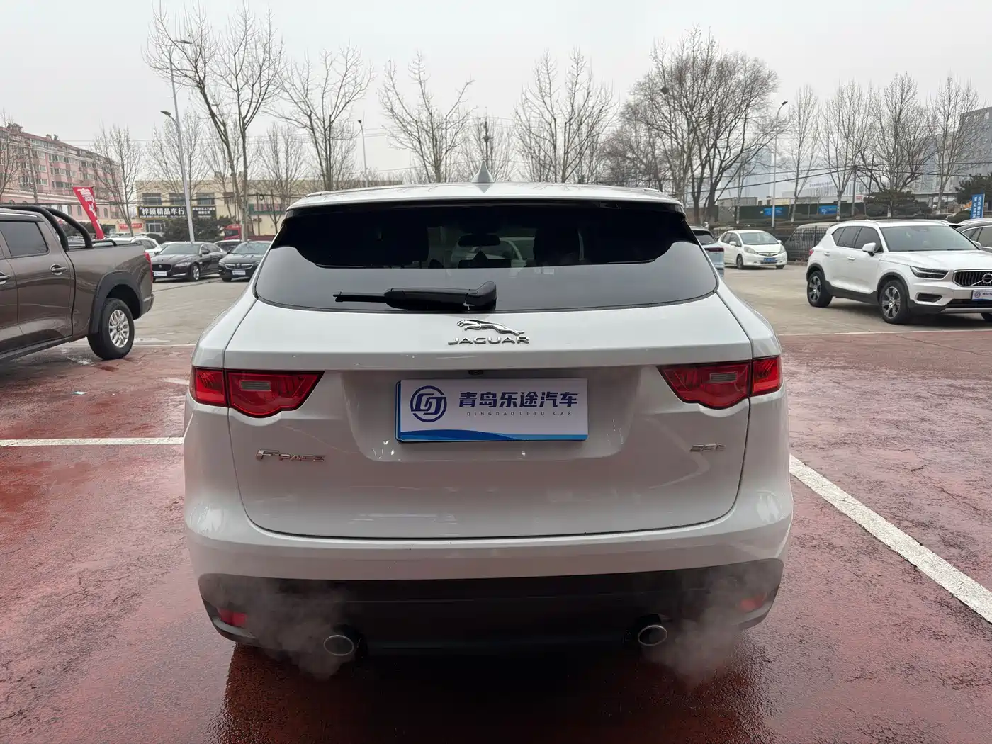 Jaguar F-PACE 2016 2016 2.0T FWD R-Sport Edition