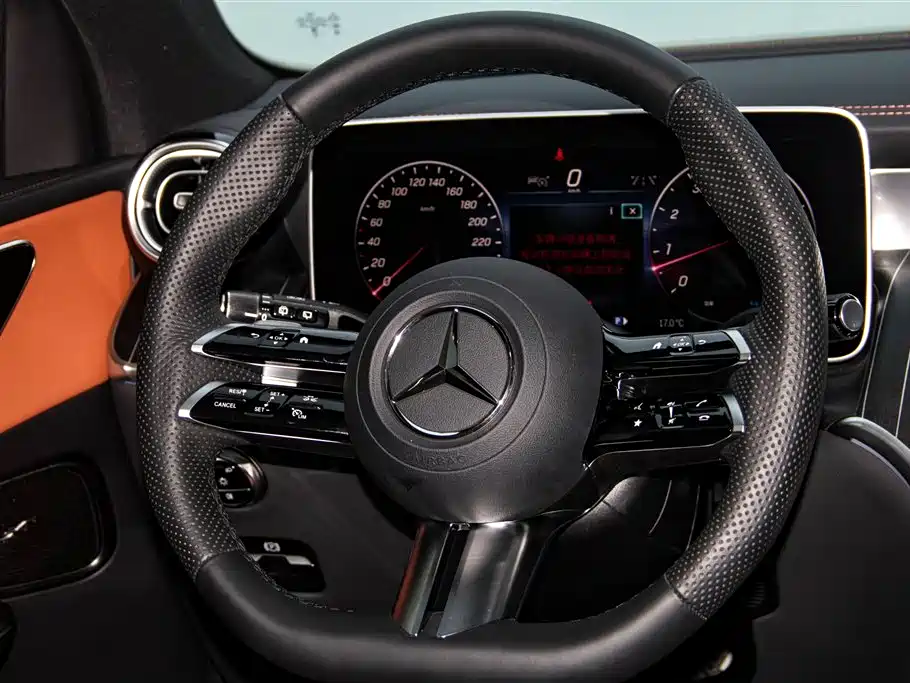 Mercedes-Benz GLC 2024 GLC 260 L 4MATIC Luxury 5-seater фото 15