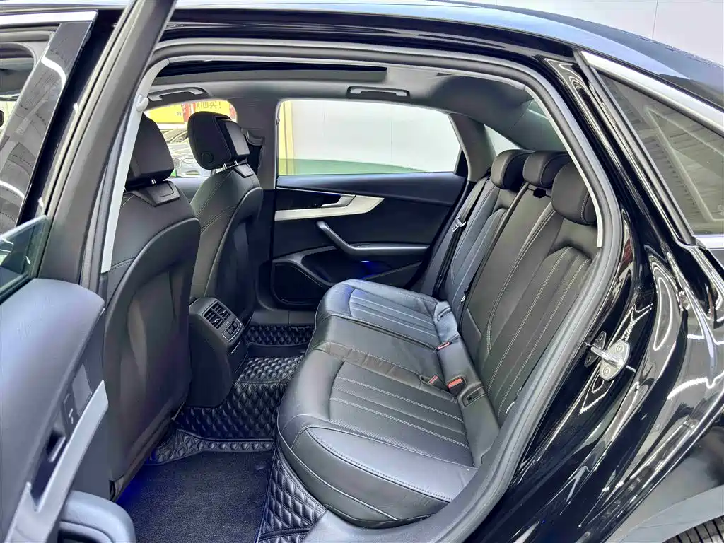 Audi A4L 2020 40 TFSI Fashion Dynamic Edition фото 7
