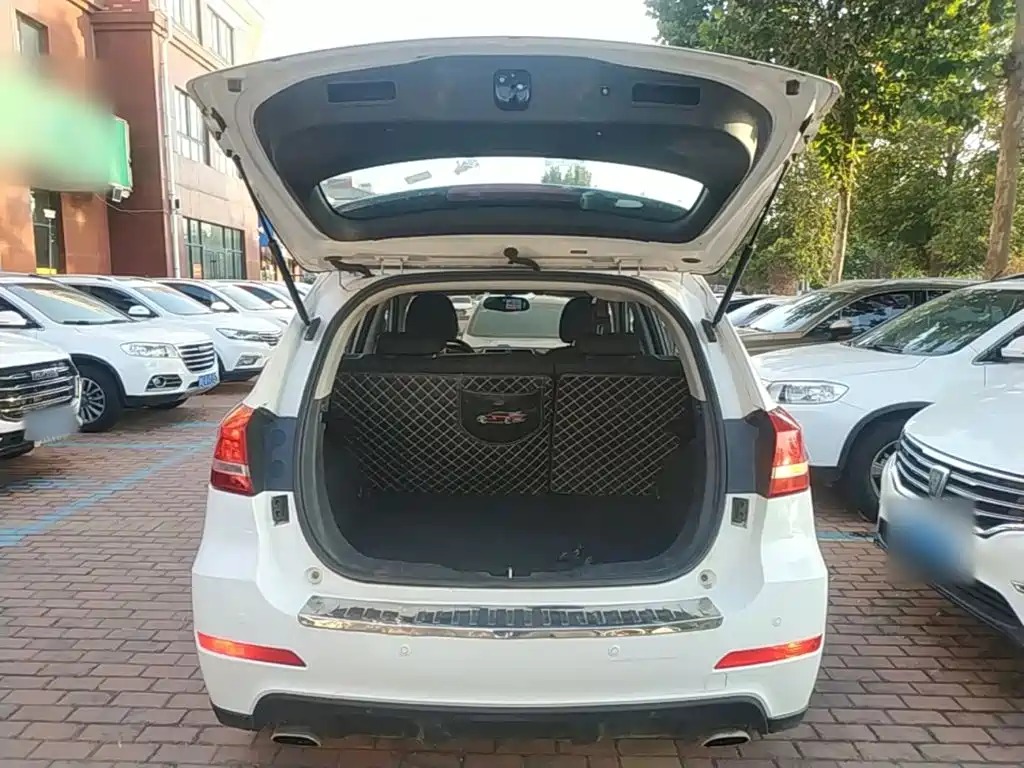 Фото 19 - Haval H2
