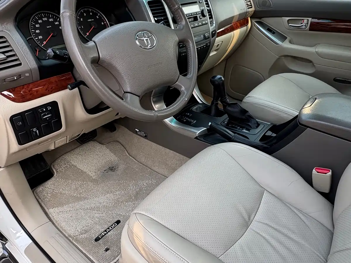 Toyota Prado 2006 4.0L Automatic VX NAVI Edition фото 15