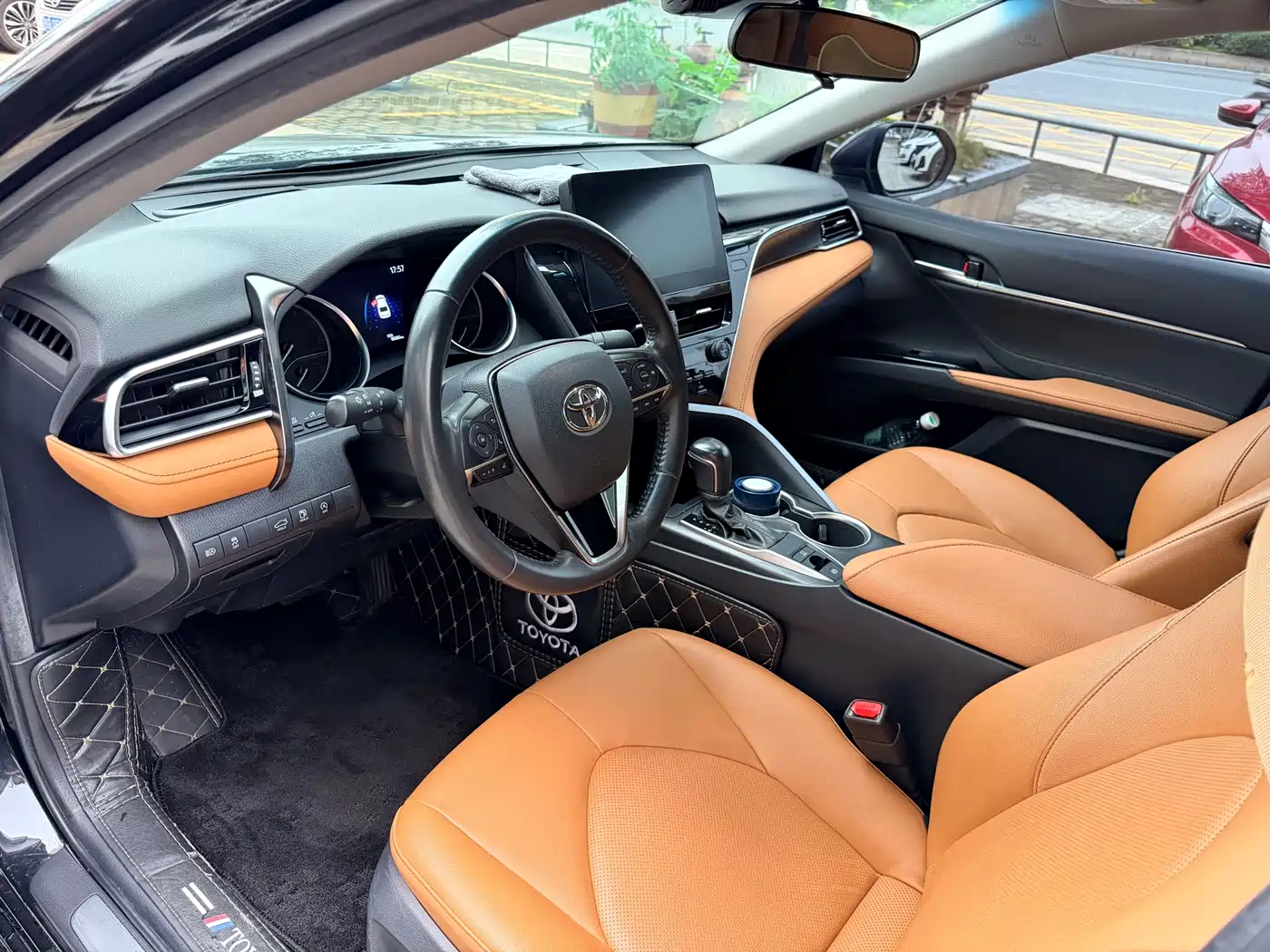 Toyota Camry 2021 2.0G Luxury Edition фото 10