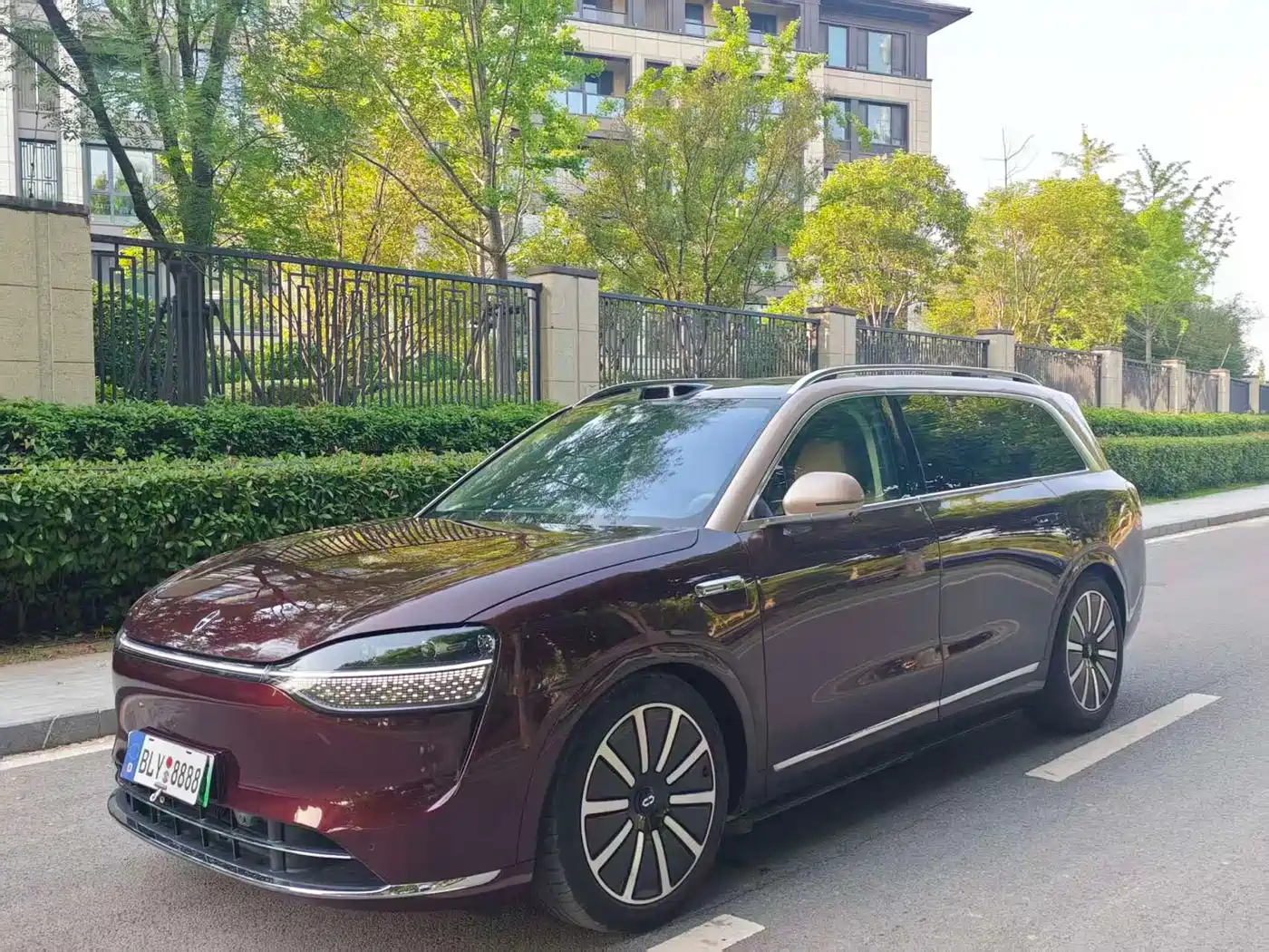 AITO Wenjie AITO M9, 2025 год