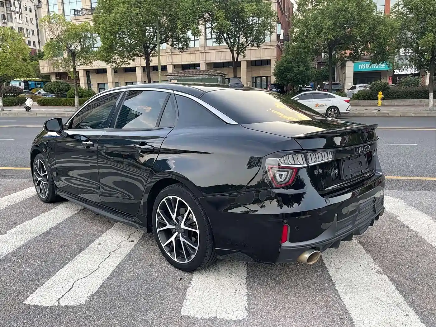 Lynk & Co 03 2019 1.5TD DCT Power Pro Edition China VI фото 7
