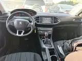 صورة 10 - Peugeot 308S
