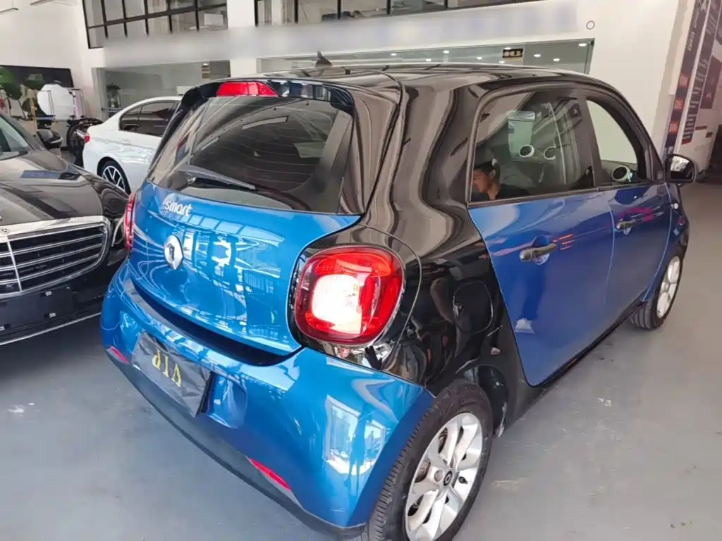 smart forfour 2016 2016 1.0L 52kW Agile Edition