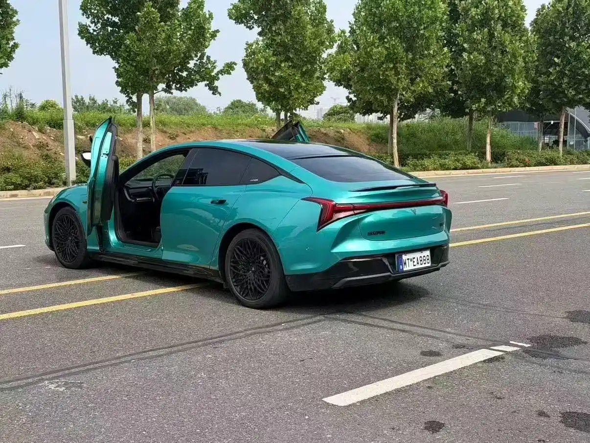 Nezha Auto Nezha S 2022, Pure Electric 650km AWD Prestige Edition — автомобиль под заказ из США, фото 6