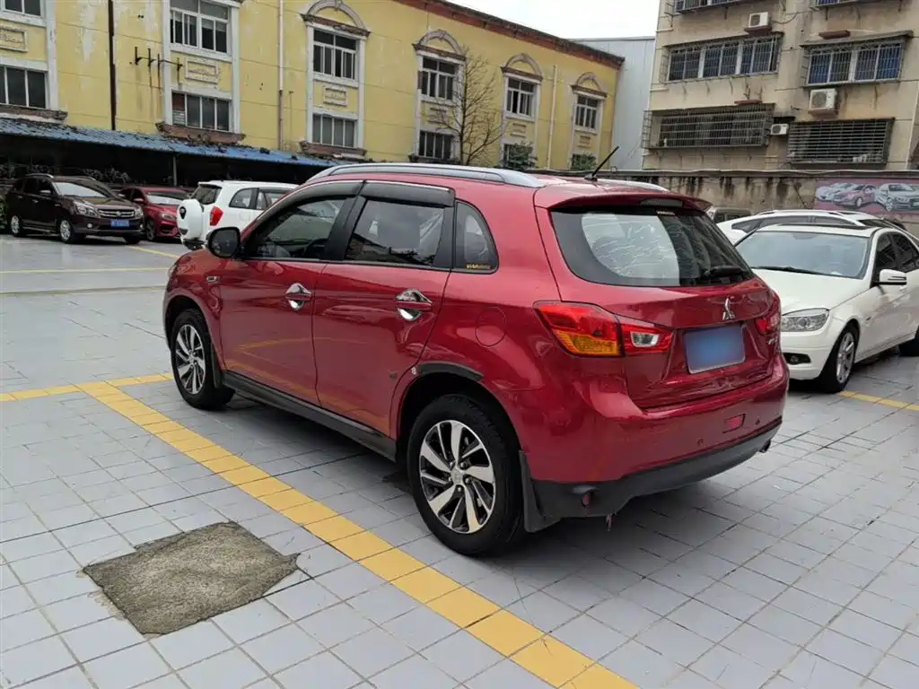 Mitsubishi ASX 2016 1.6L Manual 2WD Pioneer Edition фото 5