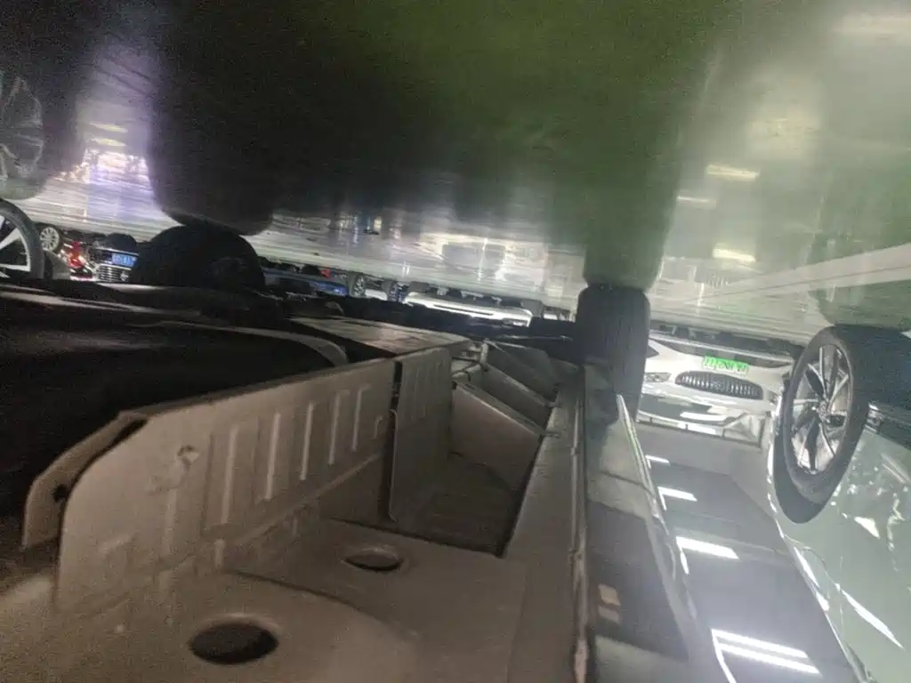 Фото 22 - Cadillac XT5