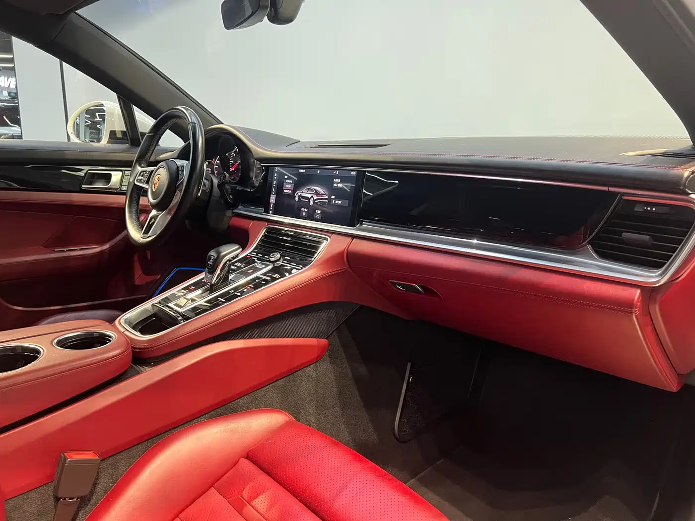Porsche Panamera 2017 Panamera 4 Executive Long Wheelbase 3.0T фото 7