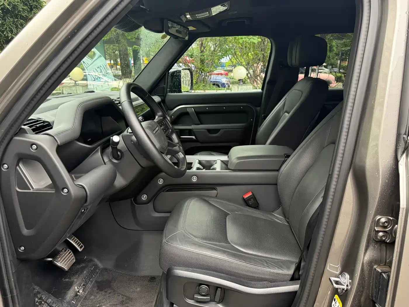 Land Rover Defender 2025 110 3.0T P400 X фото 6