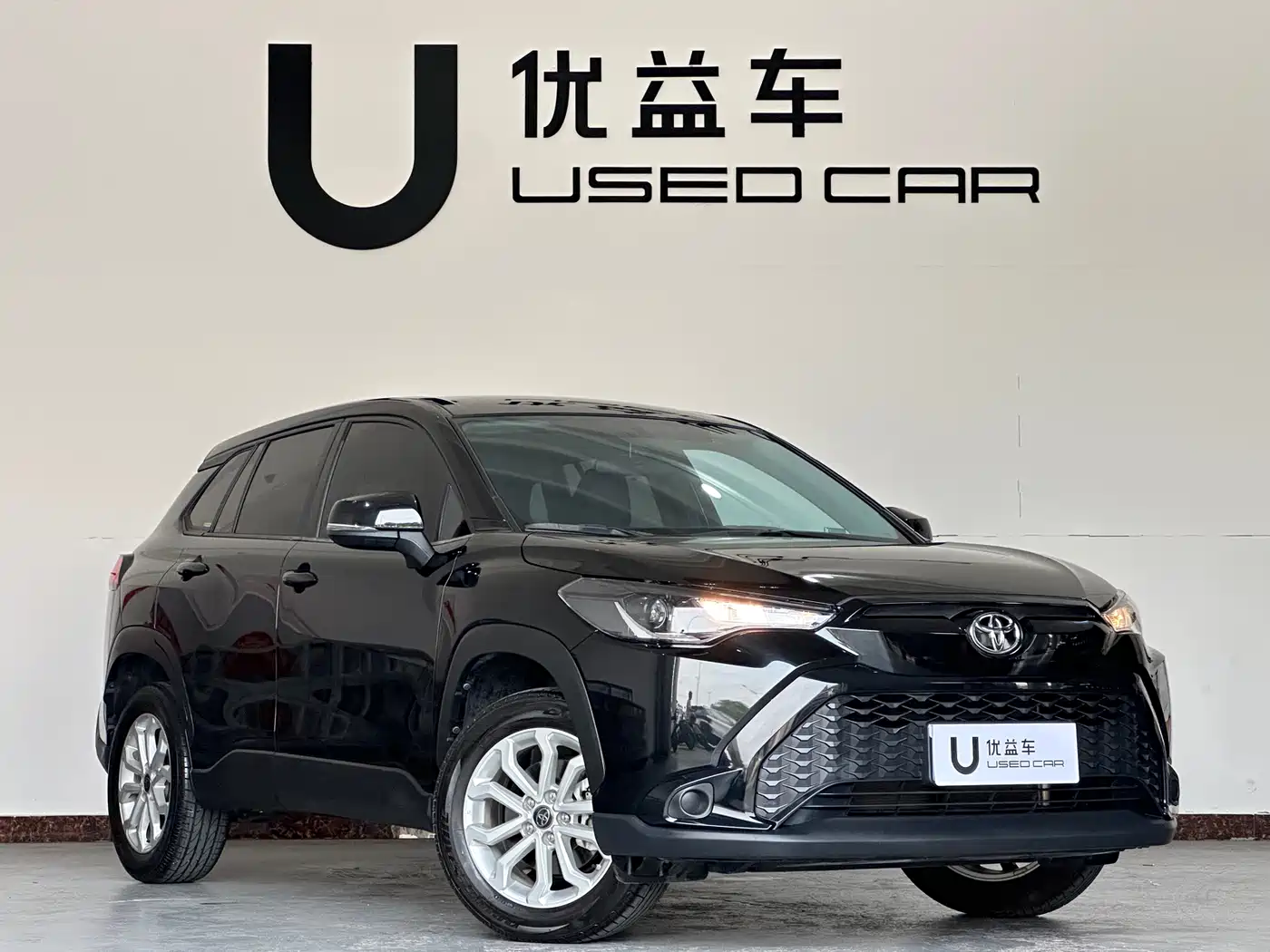 Toyota Frontlander 2023 2.0L CVT Elite Edition фото 3
