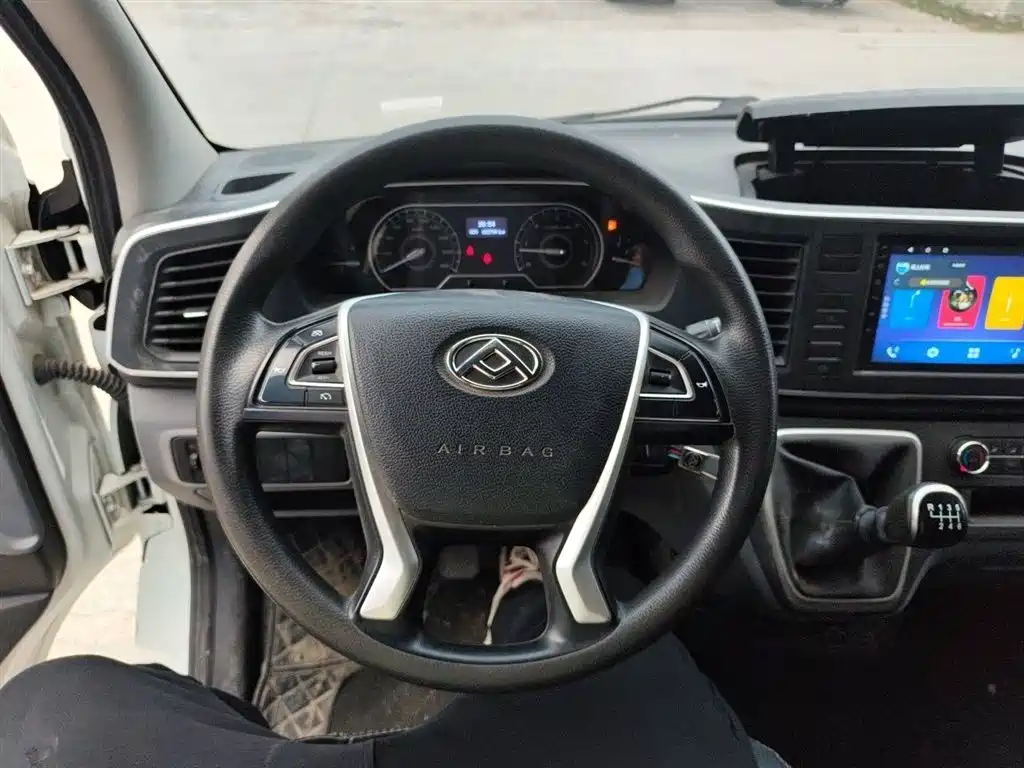 SAIC Maxus Xintu V80 2023 2.0T Manual Classic Aoyun Long Wheelbase Medium Roof 6/7/8/9 Seats фото 3