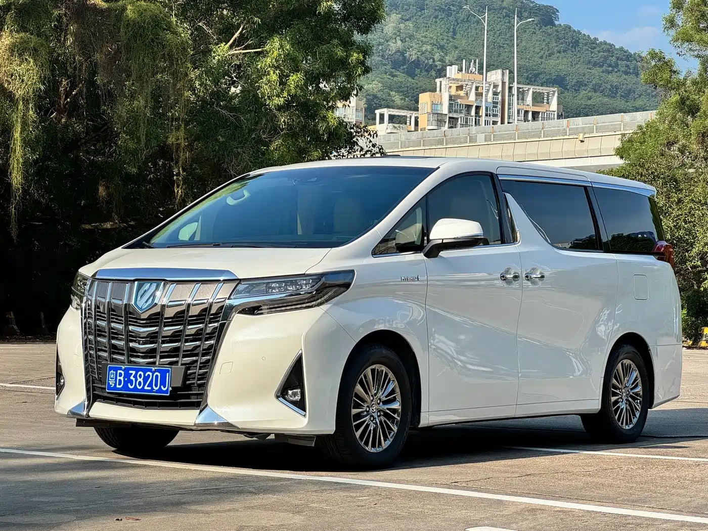  Toyota Alphard 2019 Hybrid 2.5L Premium Edition