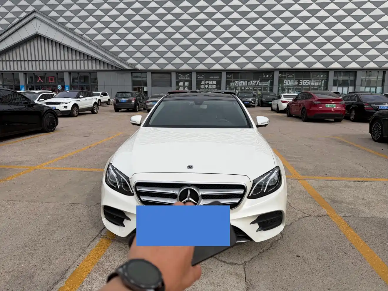 Photo 2 - Mercedes-Benz E-Class
