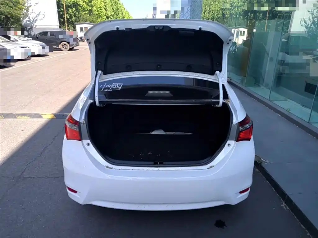Toyota Corolla 2017 Facelift 1.2T S-CVT GL-i фото 18