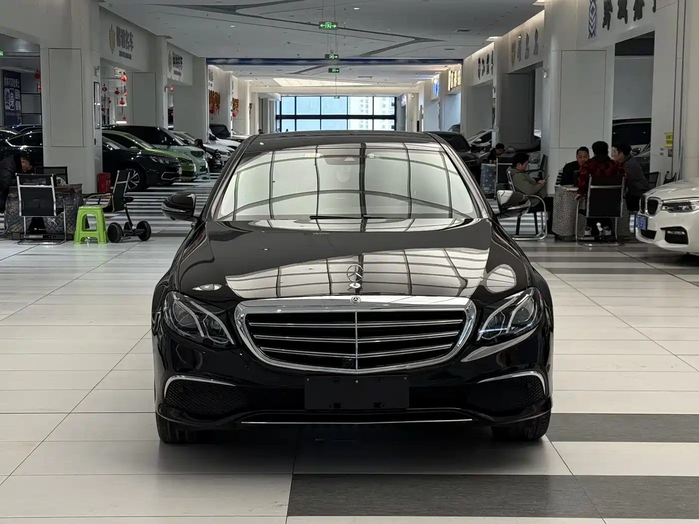 Mercedes-Benz E-Class 2016 E 300 L Sport Fashion Type фото 2