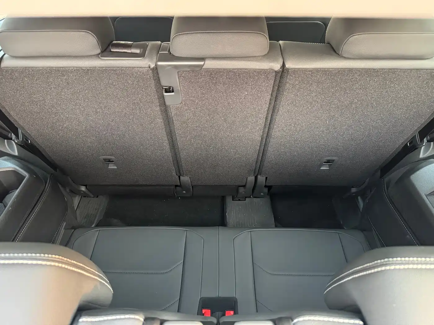 Volkswagen Tiguan L 2021 380TSI Automatic 4WD R-Line Premium 7-seater фото 10