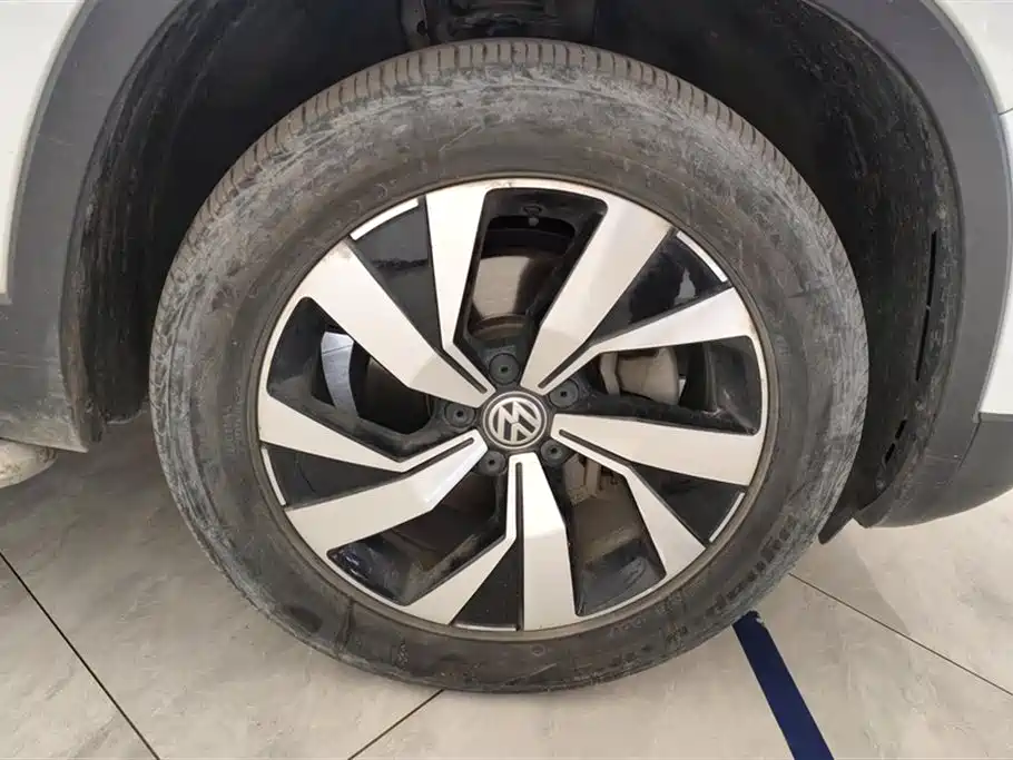 Volkswagen Tayron 2020 330TSI 2WD Luxury Smart Edition фото 6