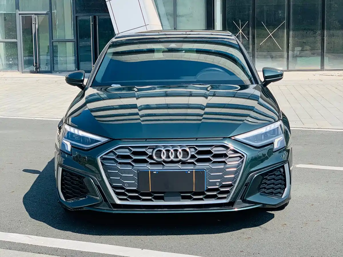 Фото 2 - Audi A3