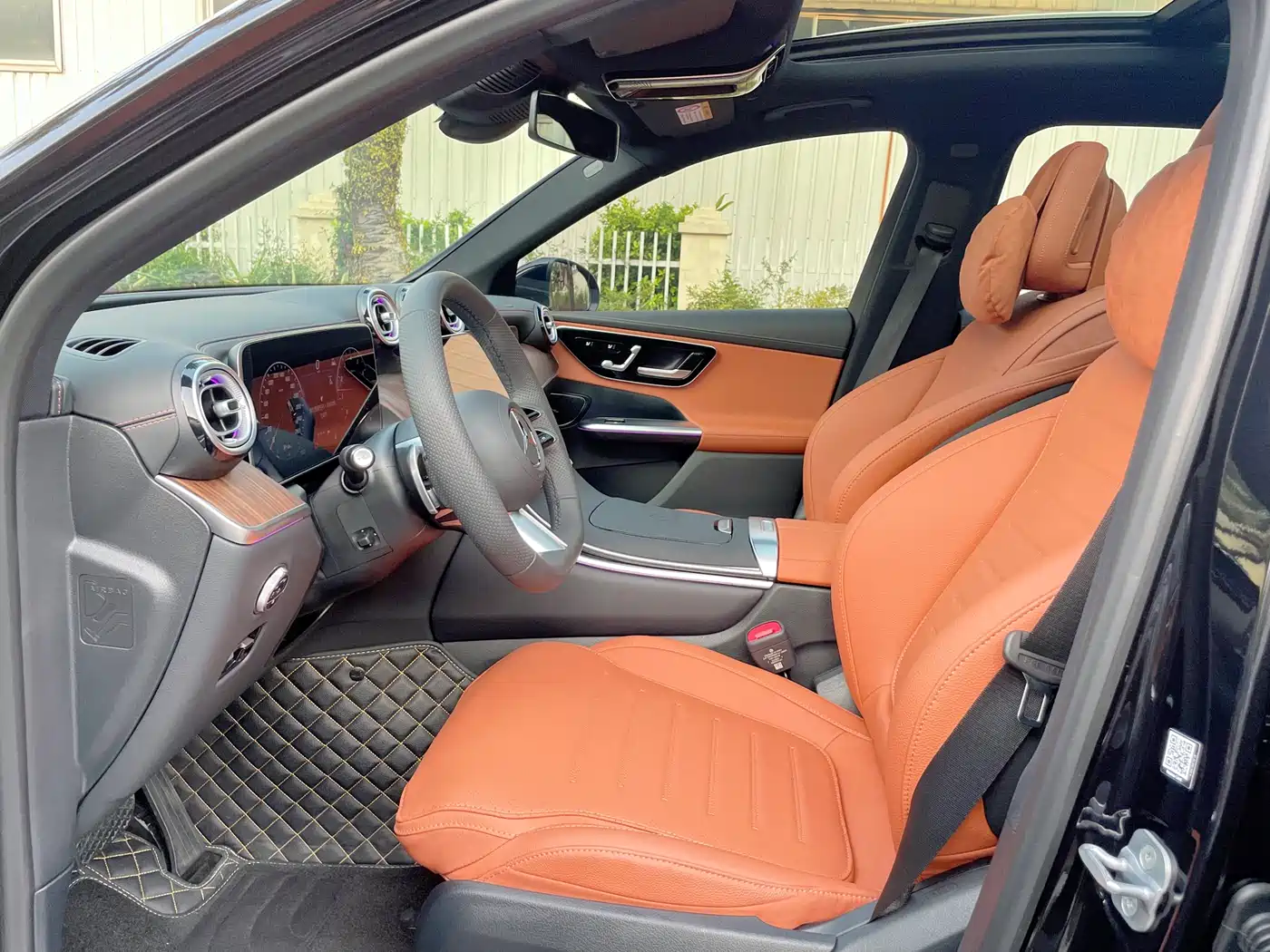 Mercedes-Benz GLC 2025 GLC 300 L 4MATIC Dynamic 5-seater фото 4