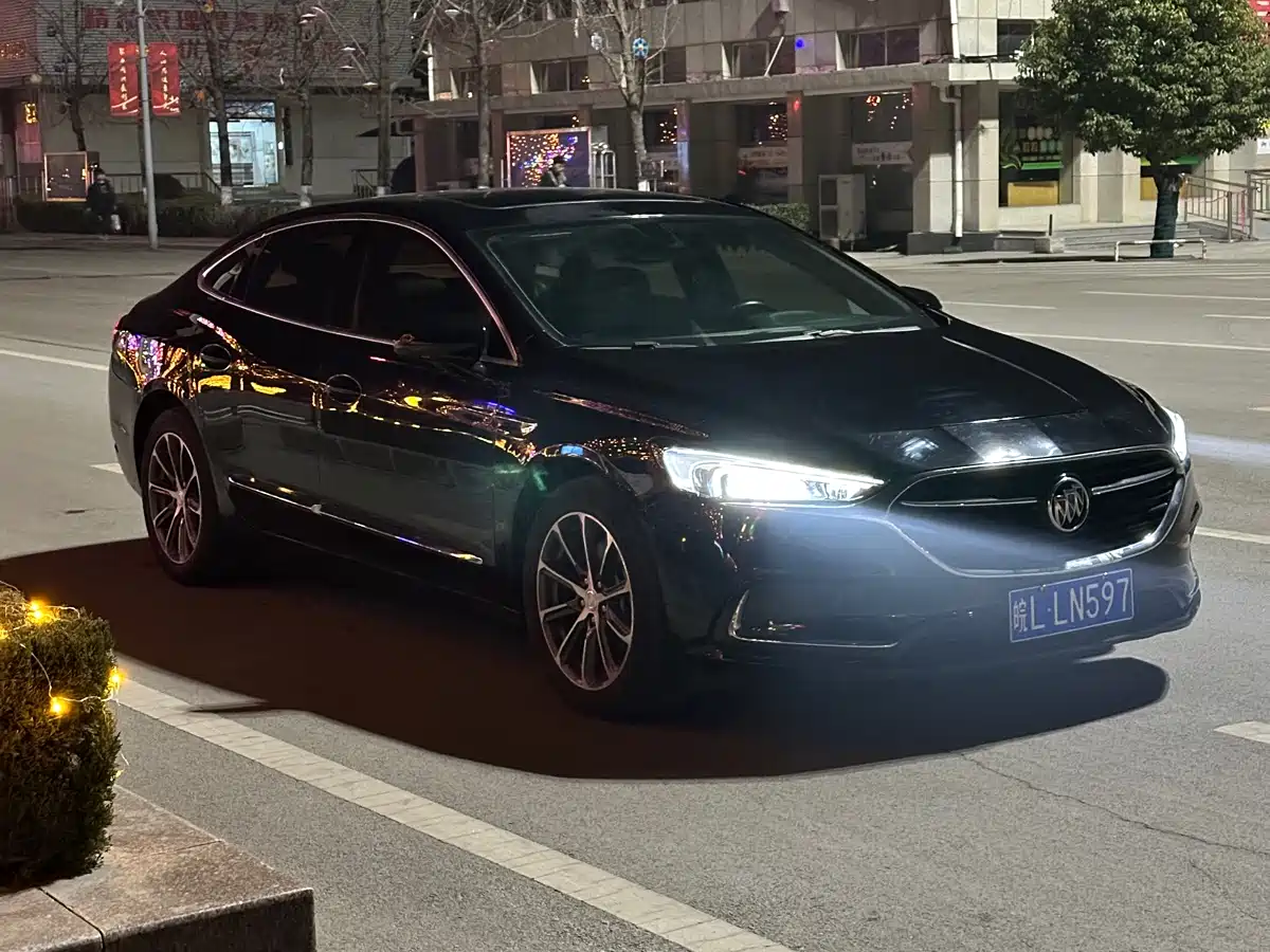 Buick LaCrosse 2019 28T Luxury Edition фото 2