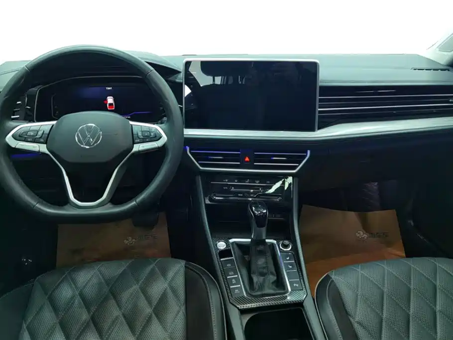 Volkswagen Sagitar 2023 300TSI DSG Excellence Edition фото 12