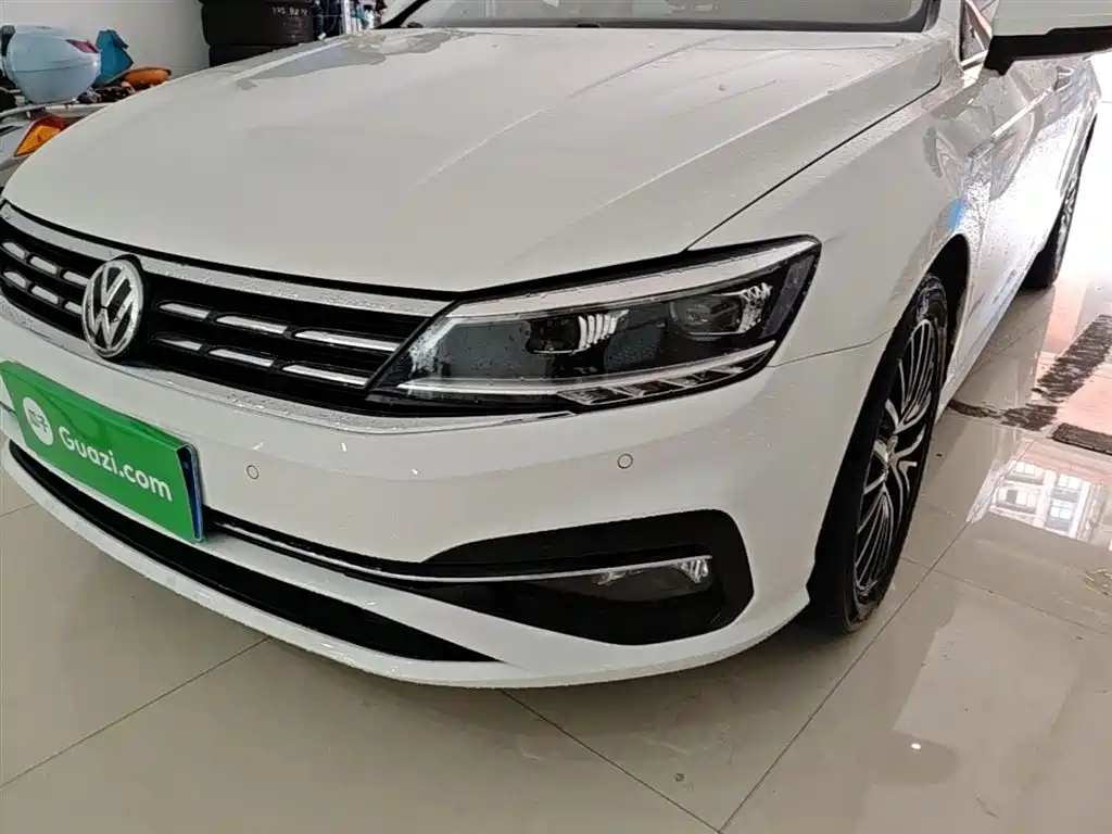 Volkswagen Lamando 2019 280TSI DSG Luxury Edition China VI фото 23