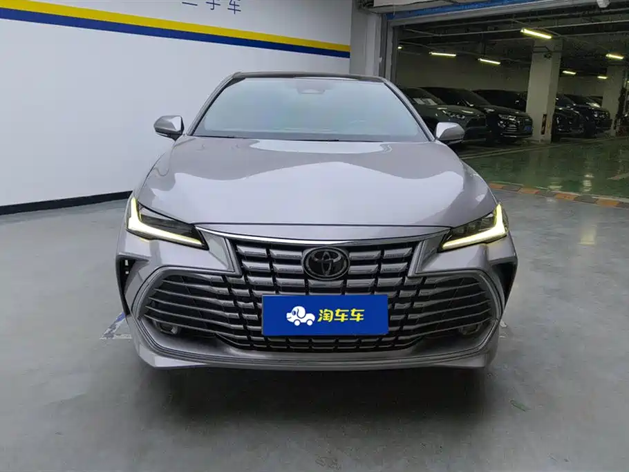 Toyota Avalon 2024 Hybrid 2.0L Luxury Edition фото 2