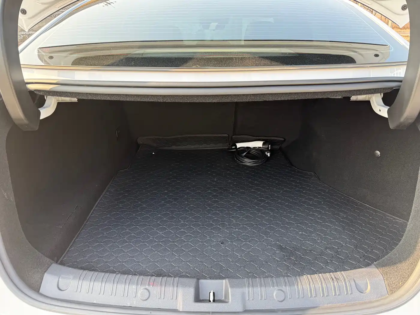 BYD Qin L 2025 DM-i Smart Drive Edition 120KM Surpassing фото 25