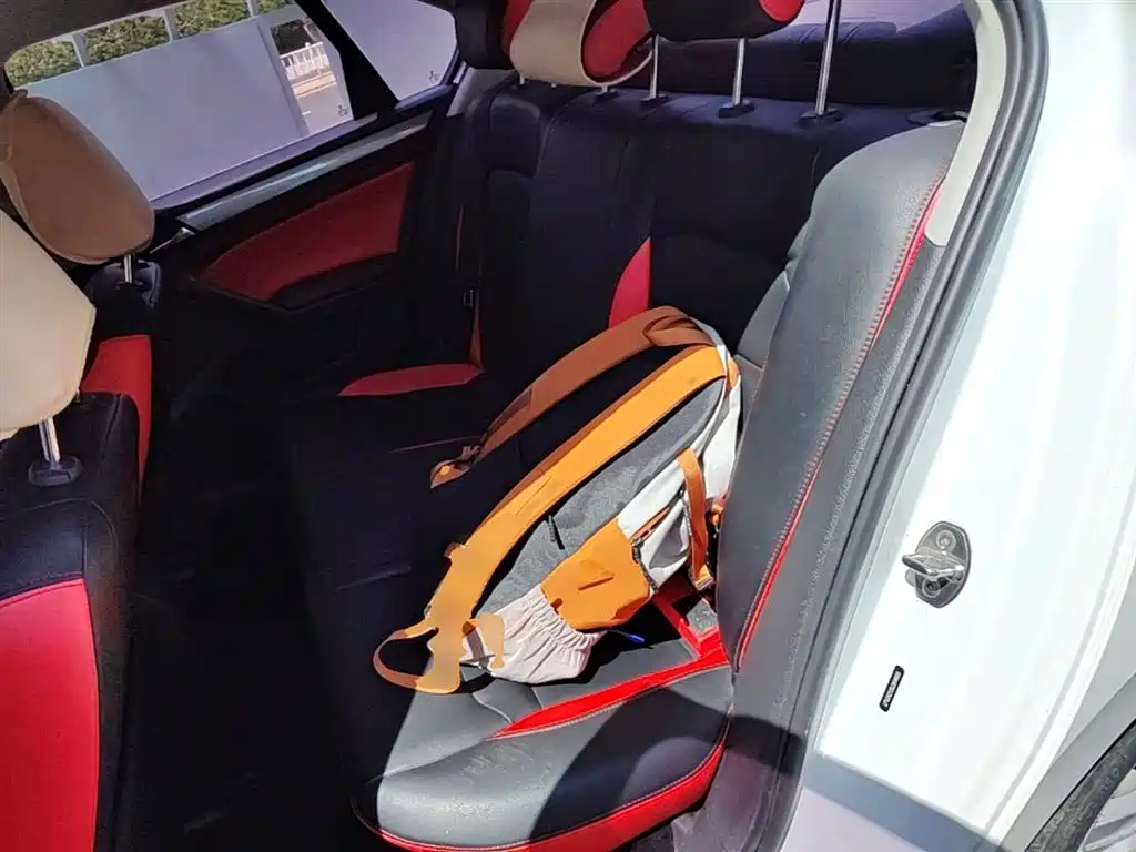 Volkswagen Bora 2018 1.5L Automatic Fashion фото 17
