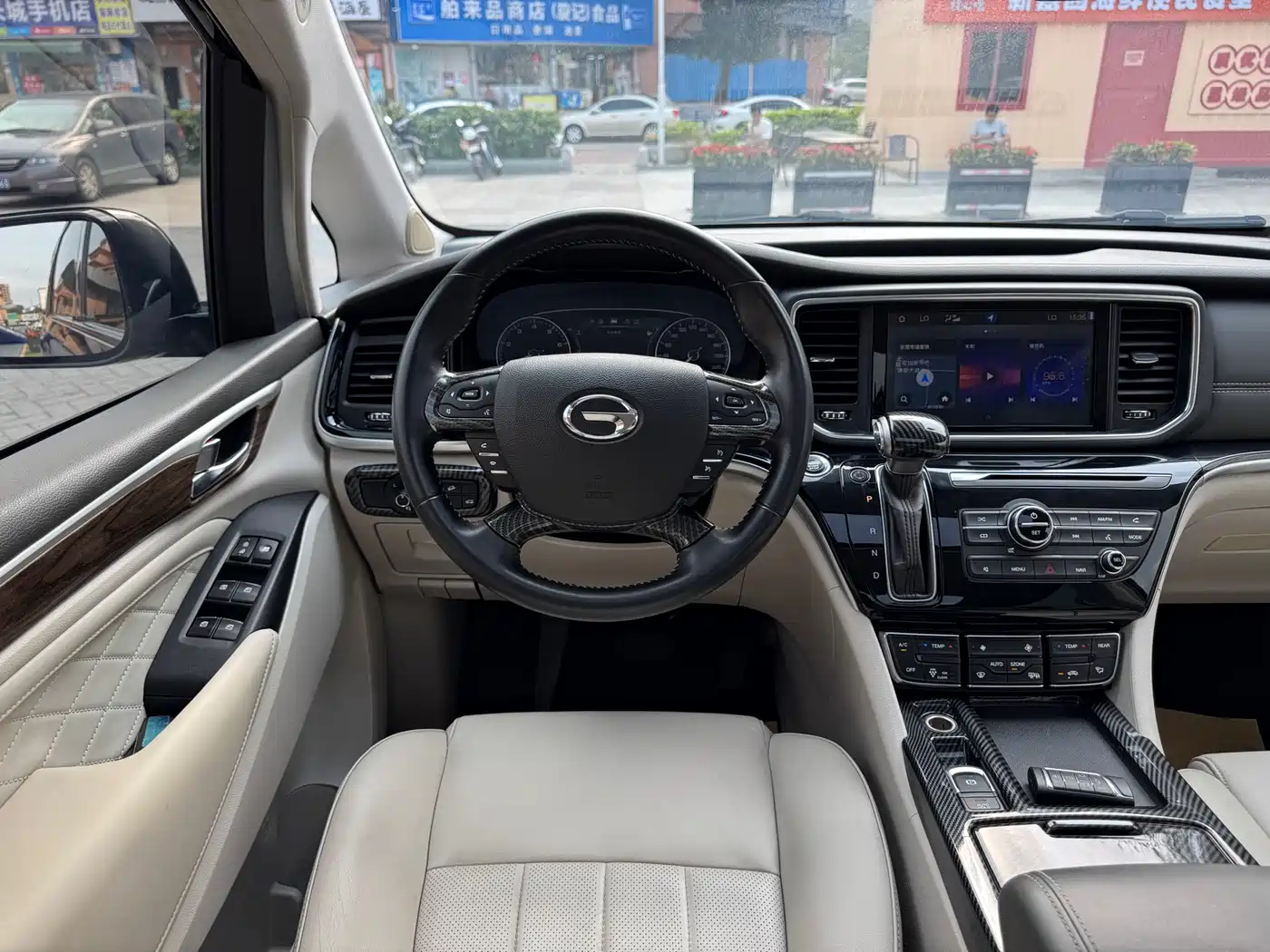 GAC Trumpchi Trumpchi M8 2018 320T Premium Edition фото 18