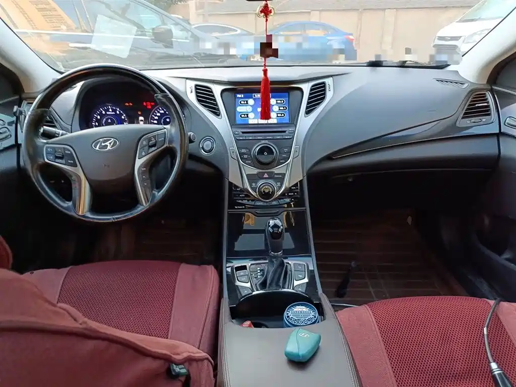 Hyundai Azera 2011 2.4L Flagship фото 5