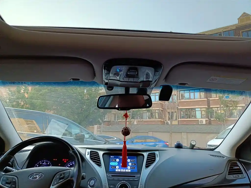 Hyundai Azera 2011 2.4L Flagship фото 14