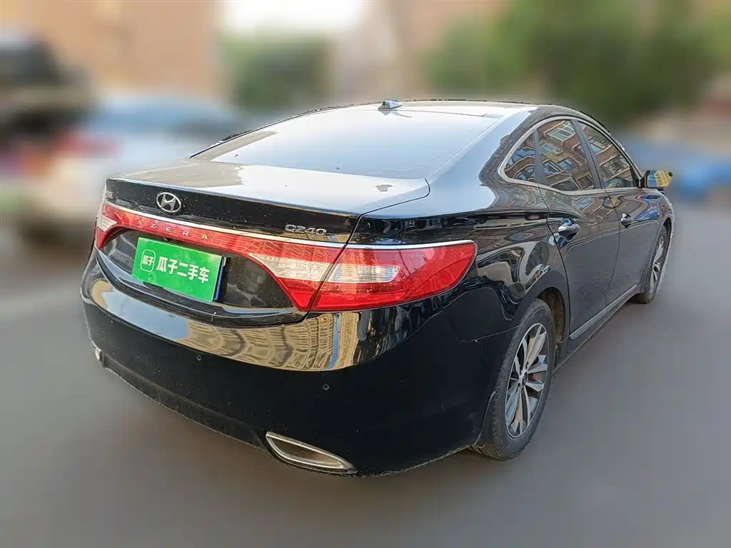 Hyundai Azera 2011 2.4L Flagship фото 4