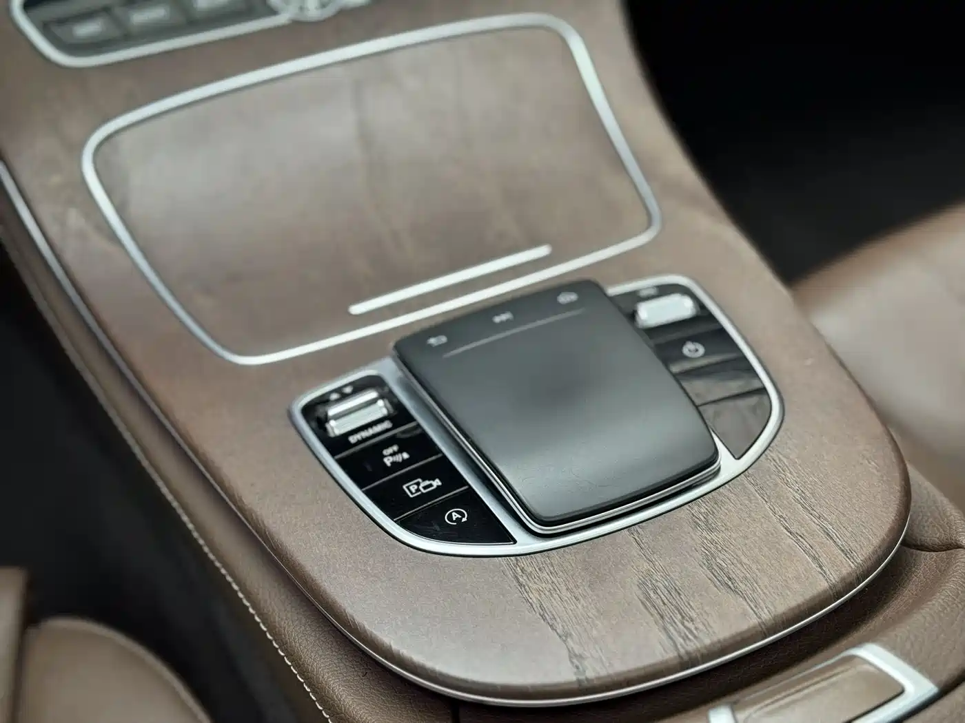 Mercedes-Benz E-Class 2019 E 260 L фото 13