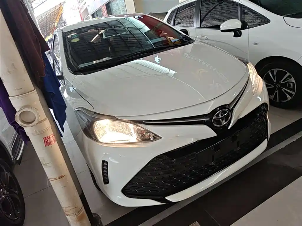 Toyota Vios FS 2017 1.5L CVT Fengchi Edition фото 4