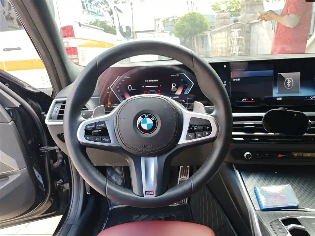 BMW 3 Series 2023 330i M Sport Shadow Edition фото 6