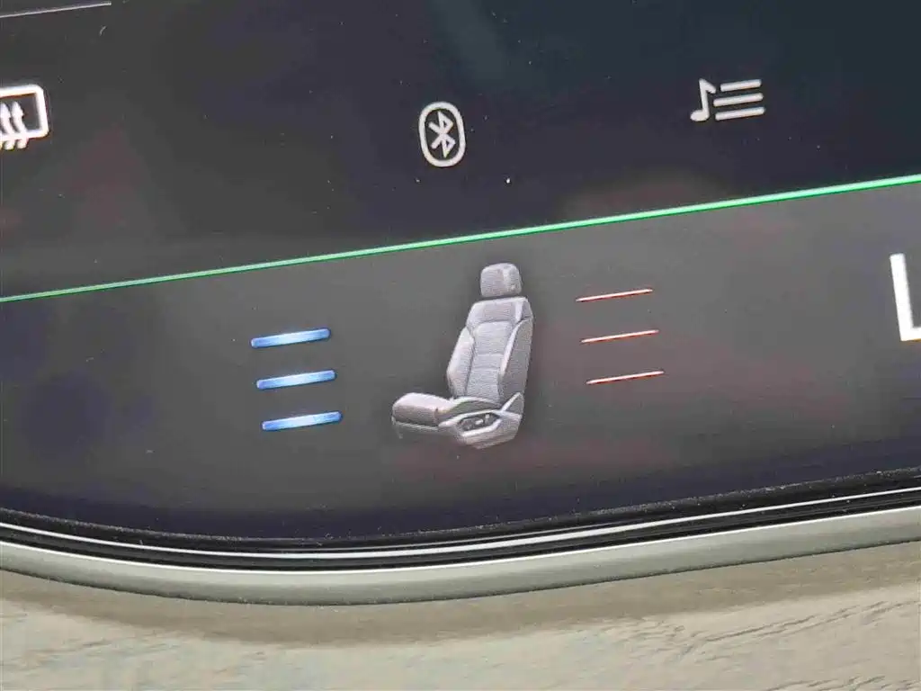 Volkswagen Touareg 2019 3.0TSI Sharp Edge Edition China VI фото 16
